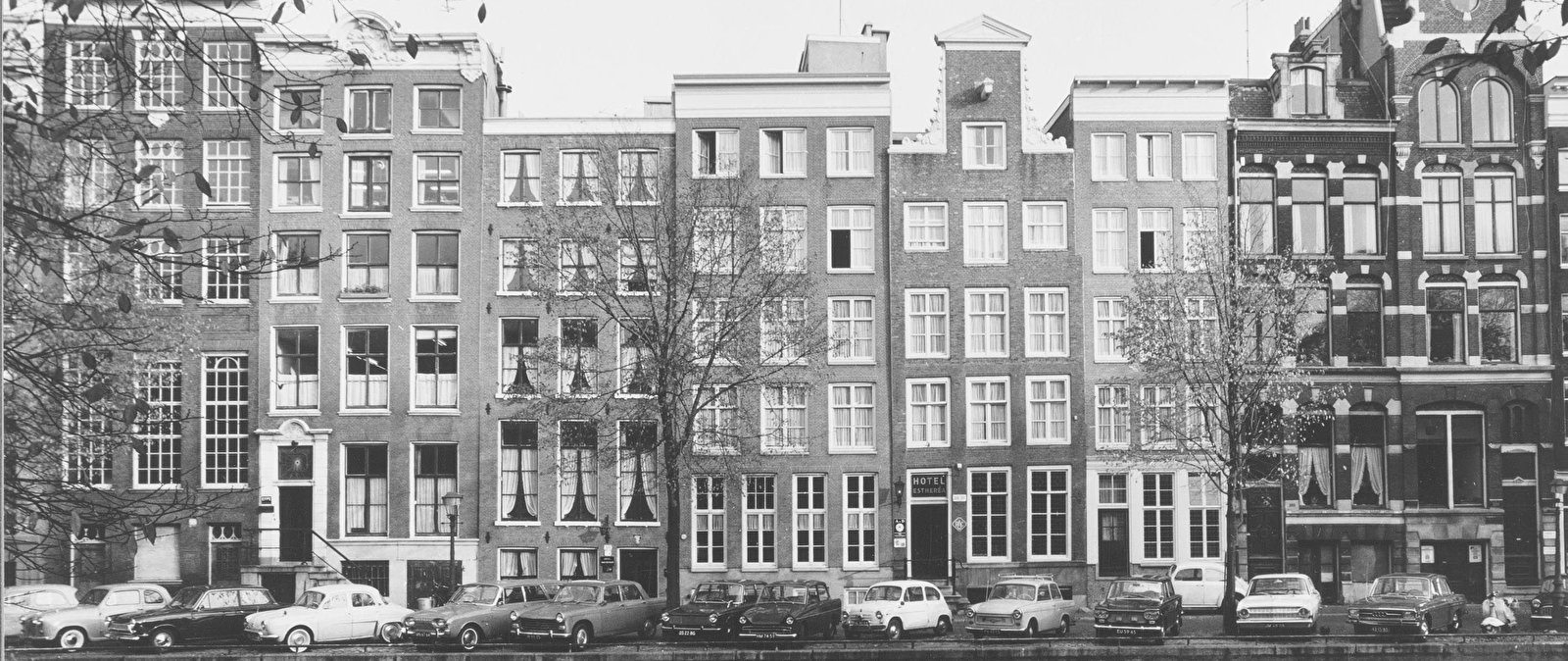 Old photo of the façade of the hotel