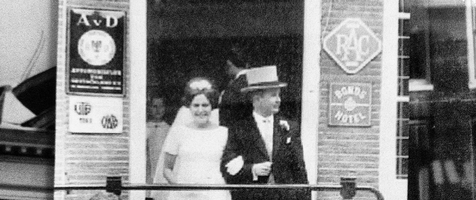 Newly weds leaving the hotel after their Wedding at the hotel